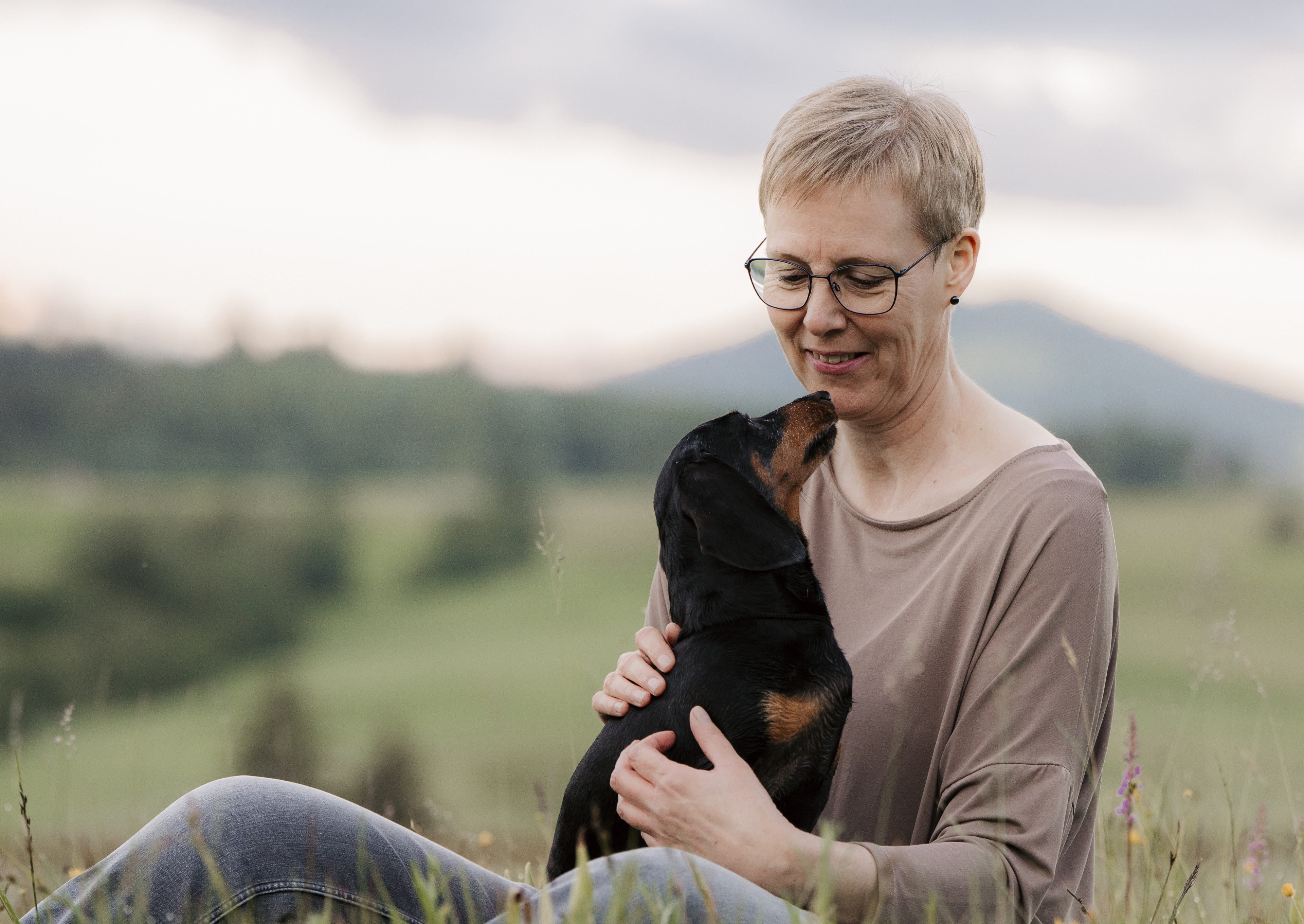 Thirza Feusi | Tierkommunikation • Bachblüten • Fernheilung